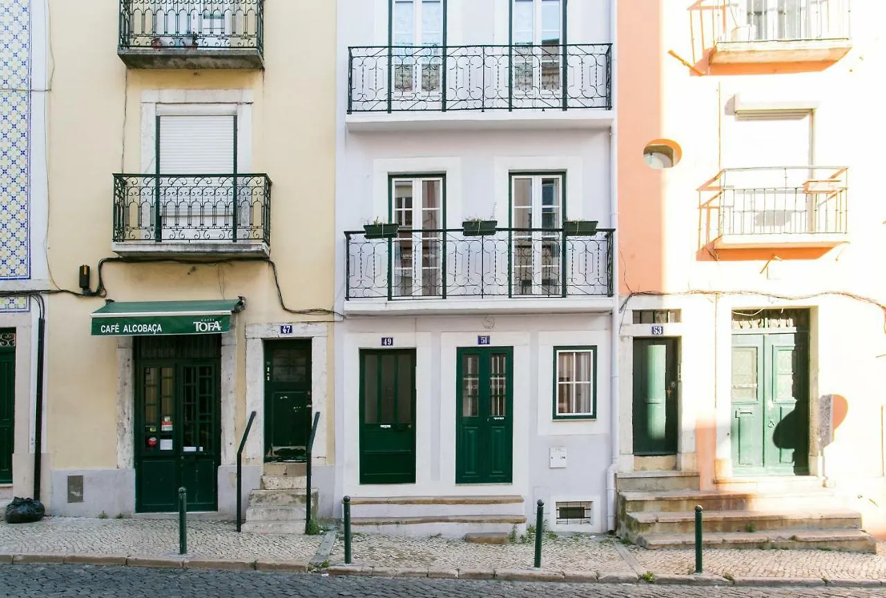 Apartamento Joivy Cosy 1-Bed Flat With Balcony In Alfama, Moments From The Port Lisboa 0*,  Portugal